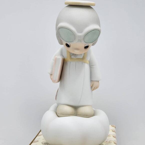 Precious Moments Figurine Trust In The Lord Vintage 1982 E-9289 W/Box Tags - Picture 1 of 14